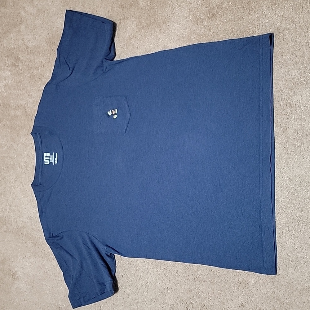 UNIQLO UT TEE SHIRT WITH MICKEY MOUSE PATCH